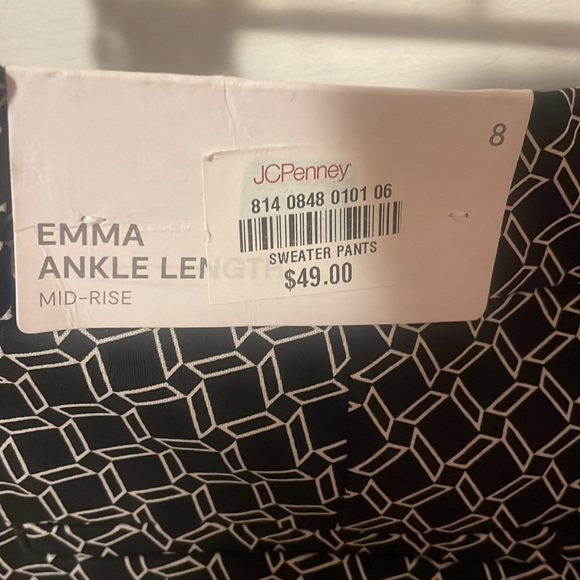 Liz Claiborne size 8 ankle length mid rise pant - Picture 3 of 5